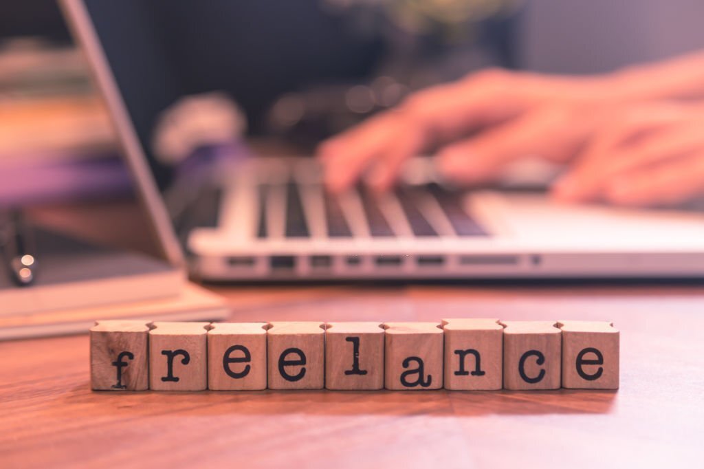 Outsourcing vs. Freelancing: Which Is Right for Your Business?